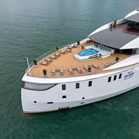 Hotel Grand Pioneers Halong Bay Cruise 2 Ha Long Esterno foto