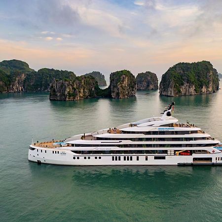Hotel Grand Pioneers Halong Bay Cruise 2 Ha Long Esterno foto