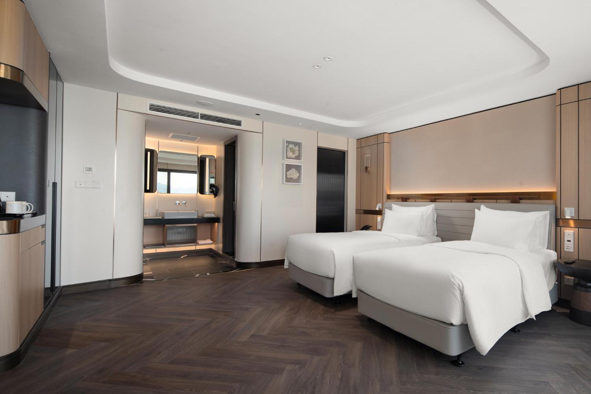 Hotel Grand Pioneers Halong Bay Cruise 2 Ha Long Esterno foto