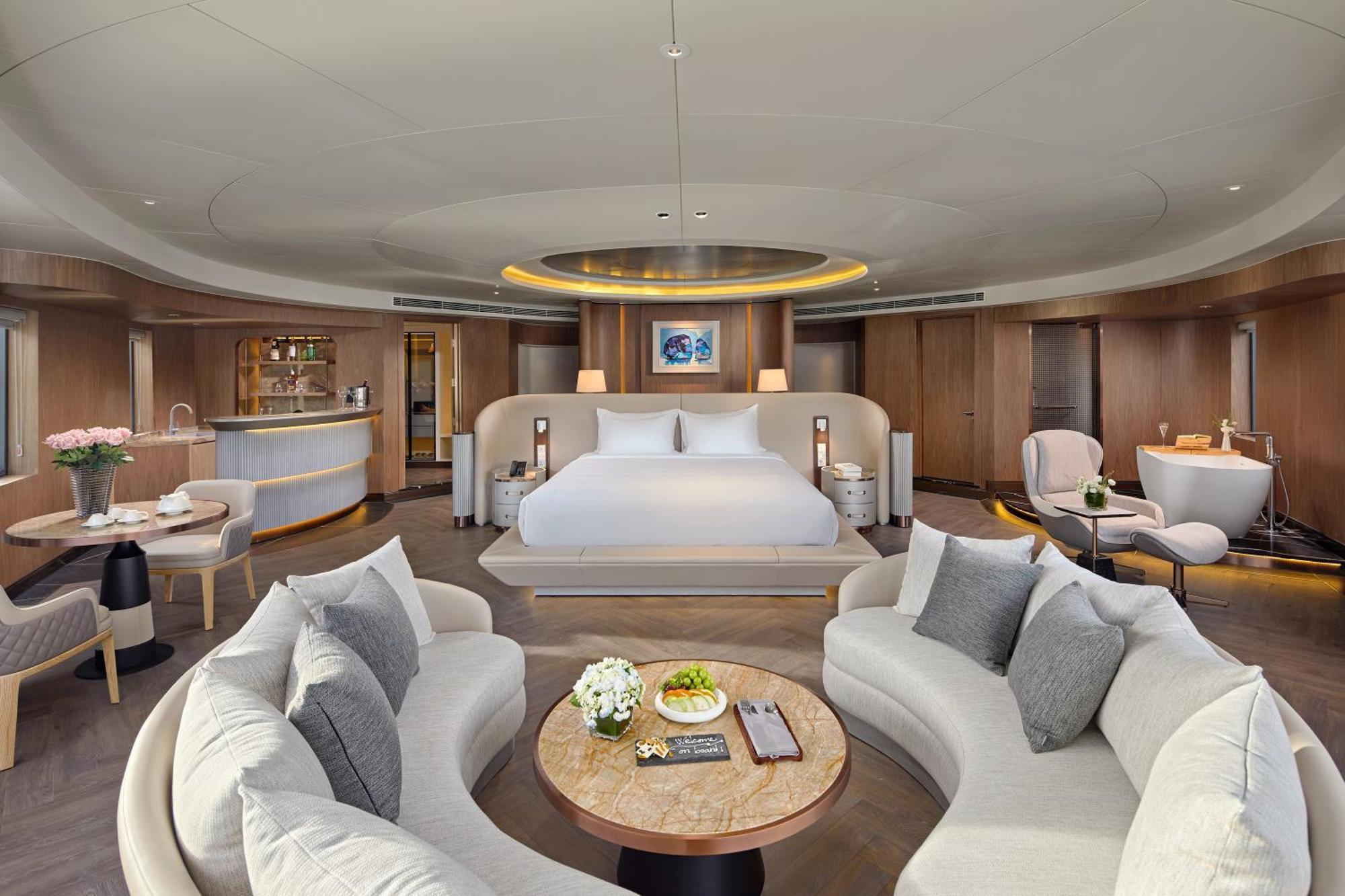 Hotel Grand Pioneers Halong Bay Cruise 2 Ha Long Esterno foto