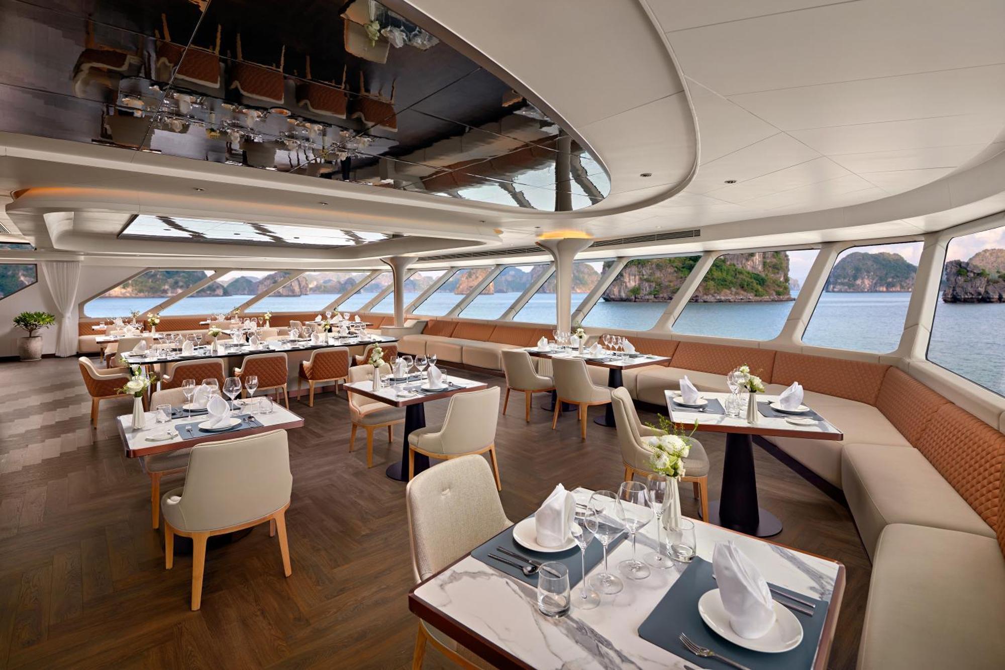 Hotel Grand Pioneers Halong Bay Cruise 2 Ha Long Esterno foto
